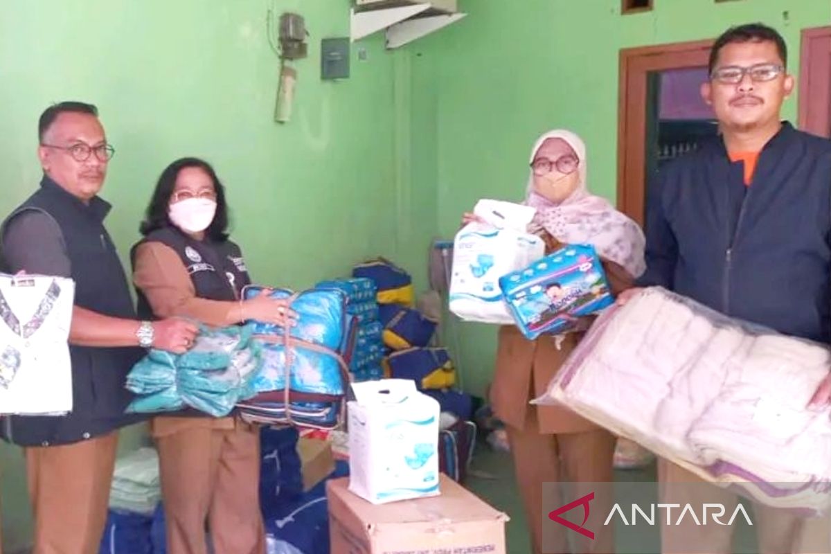 Pemkot Jakpus salurkan bantuan logistik korban kebakaran Cikini