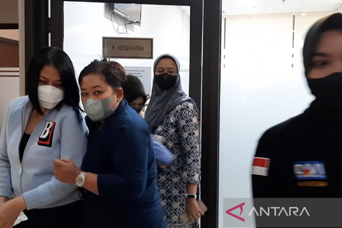 Putri Candrawathi terpantau di ruang kesehatan Bareskrim