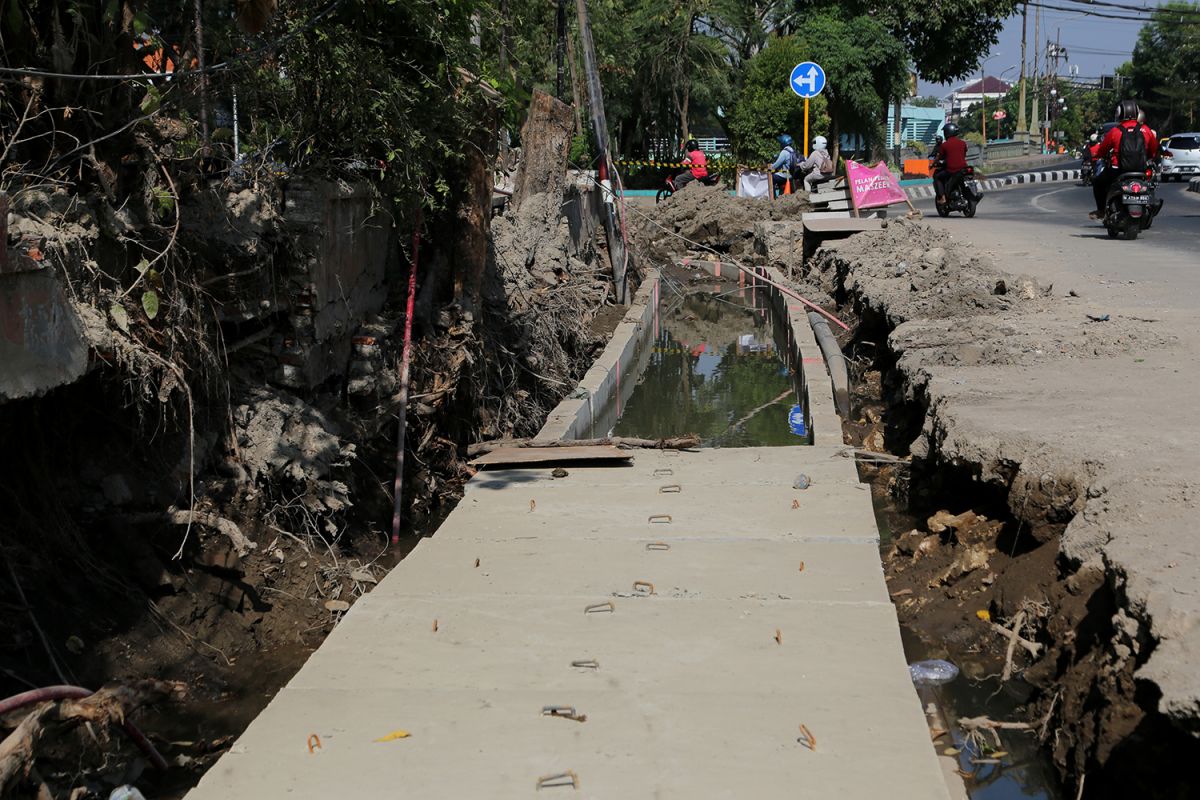 Legislator: Penataan utilitas saluran air dinilai efektif kurangi banjir di Surabaya