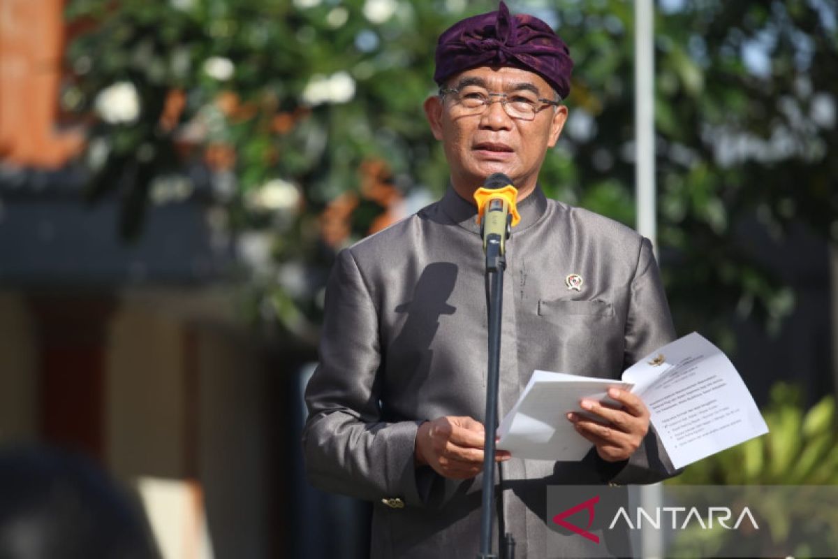 Minister urges young generation to practice Pancasila values