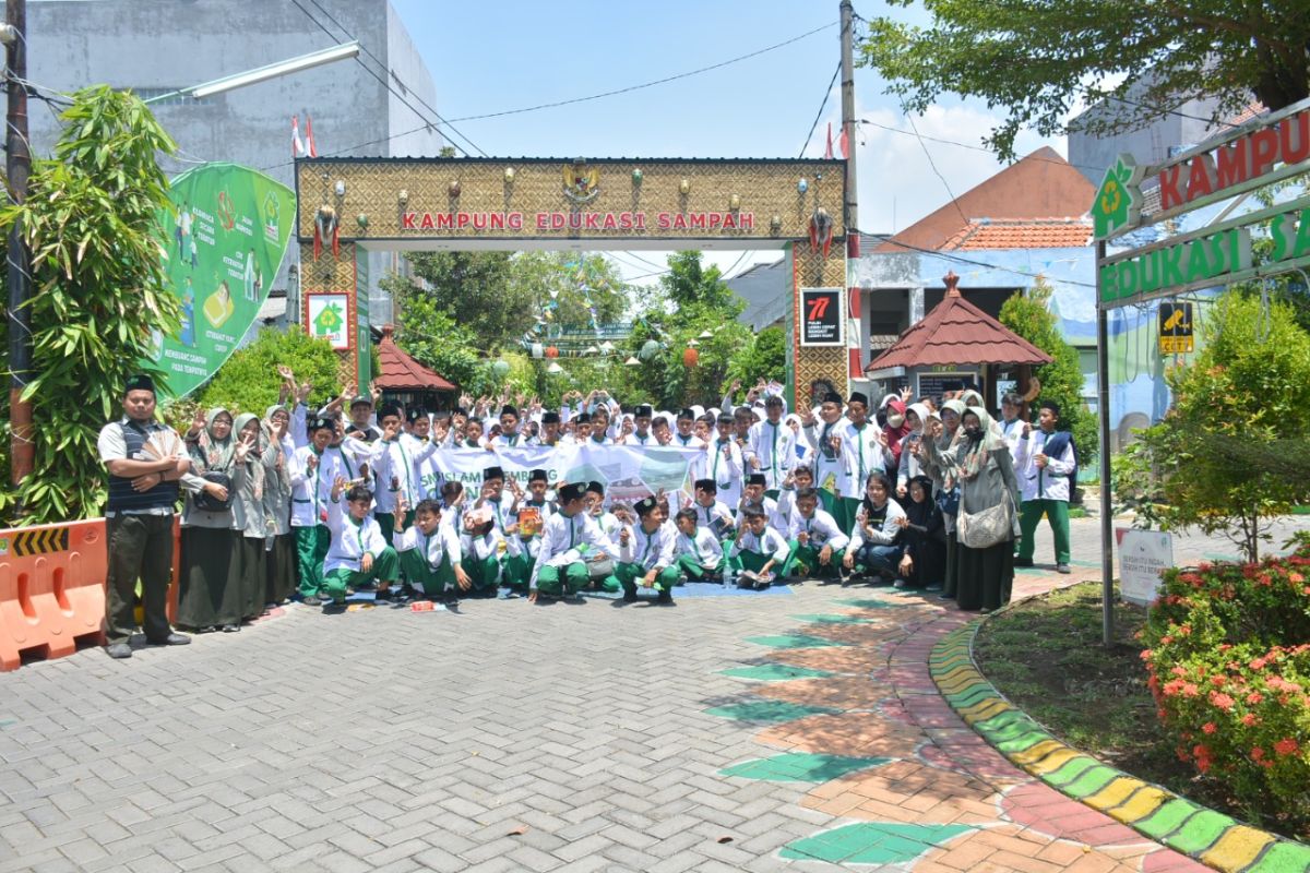 Siswa SMPIslam Krembung 