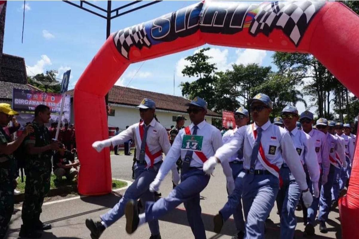 Menanamkan semangat kebangsaan melalui lomba gerak jalan