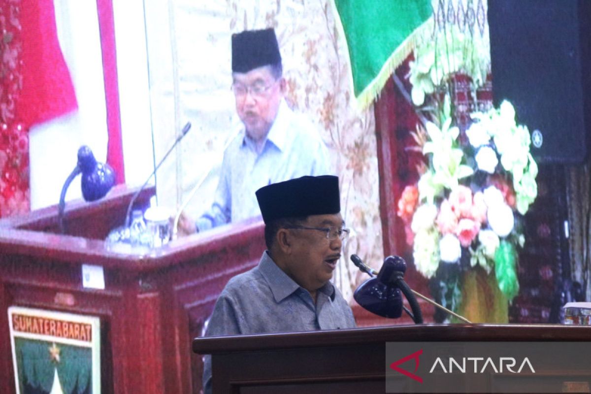 Jusuf Kalla usulkan Sumbar fokus majukan perkebunan rakyat