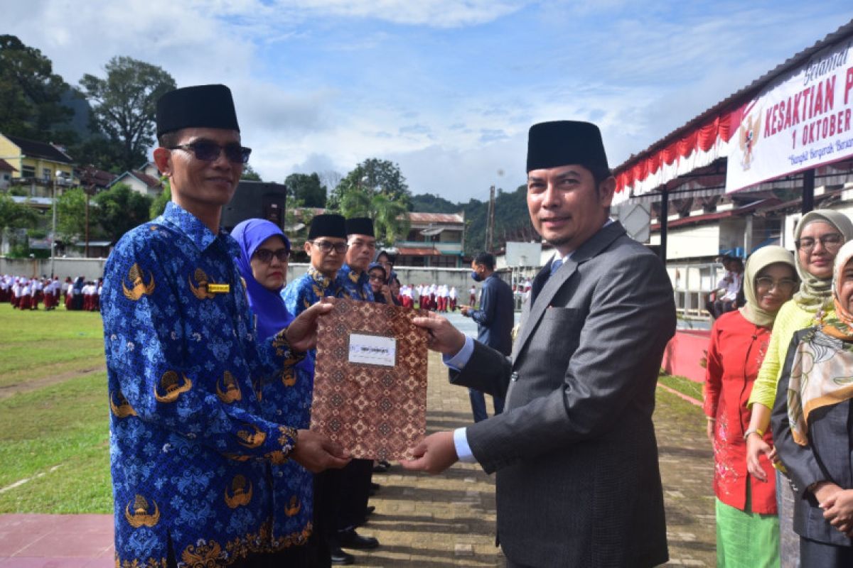 12 perpustakaan sekolah di Sawahlunto telah terakreditasi