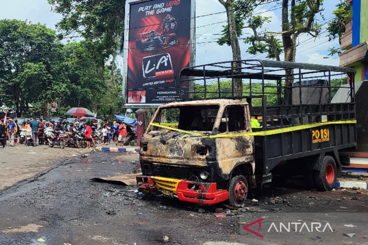 Tragedi usai Arema vs Persebaya, Boaz Solossa: Berhenti saling menyalahkan