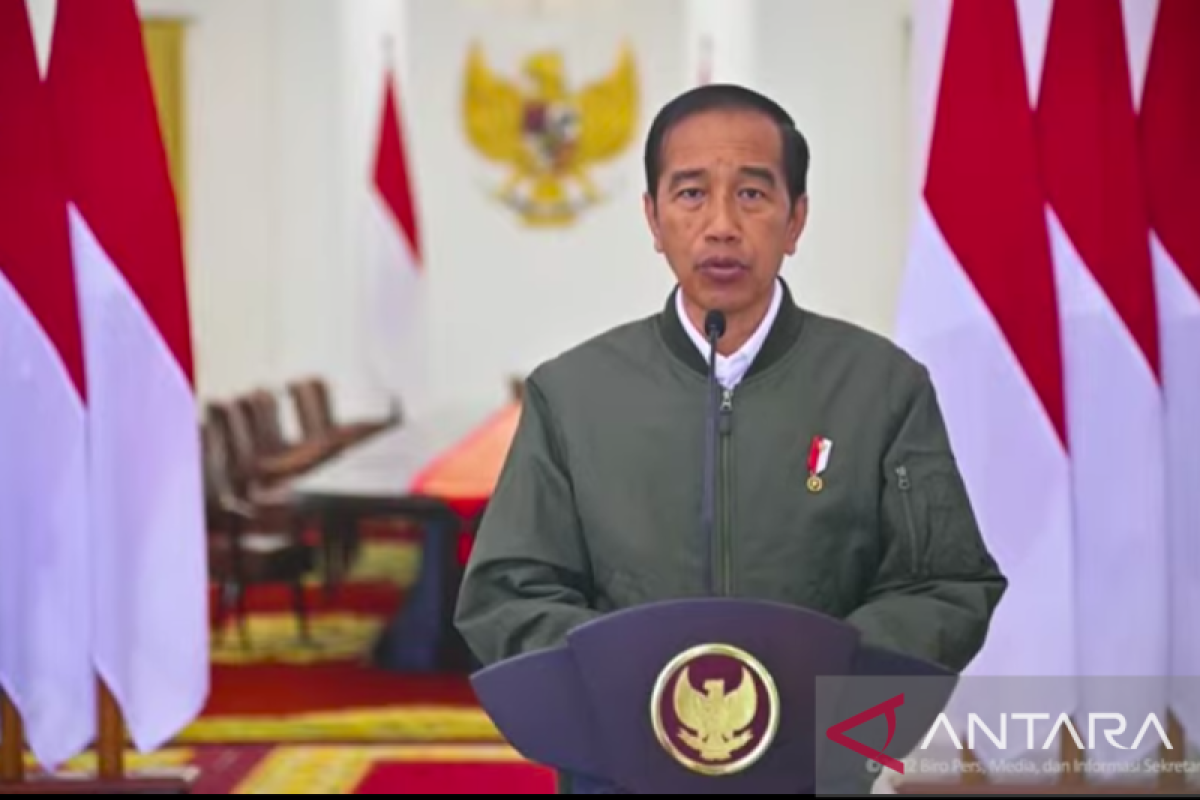 Jokowi perintahkan Kapolri usut tuntas tragedi Kanjuruhan, Liga 1 juga dihentikan
