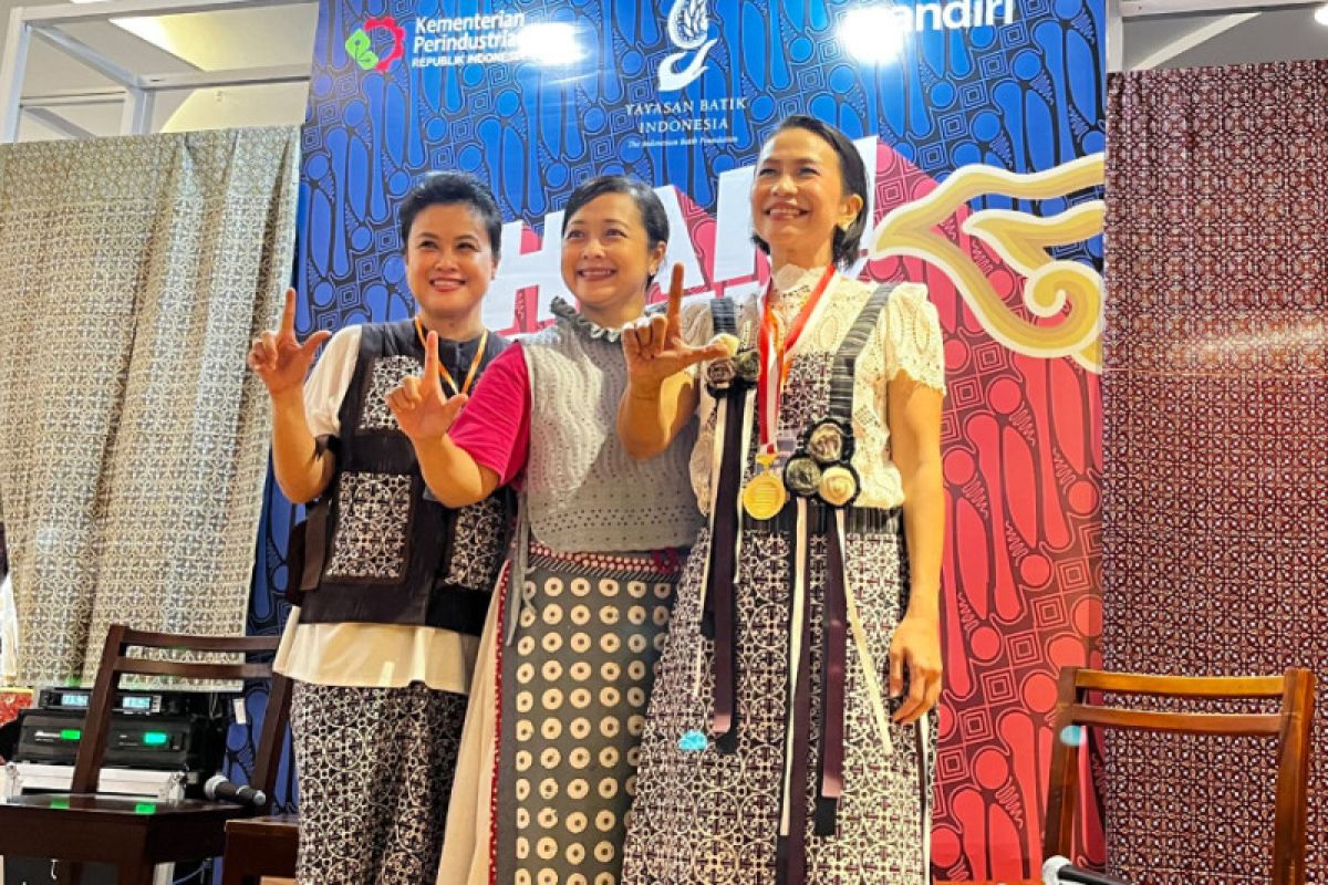Hari Batik Nasional 2022 dimeriahkan Rekor MURI hingga pameran