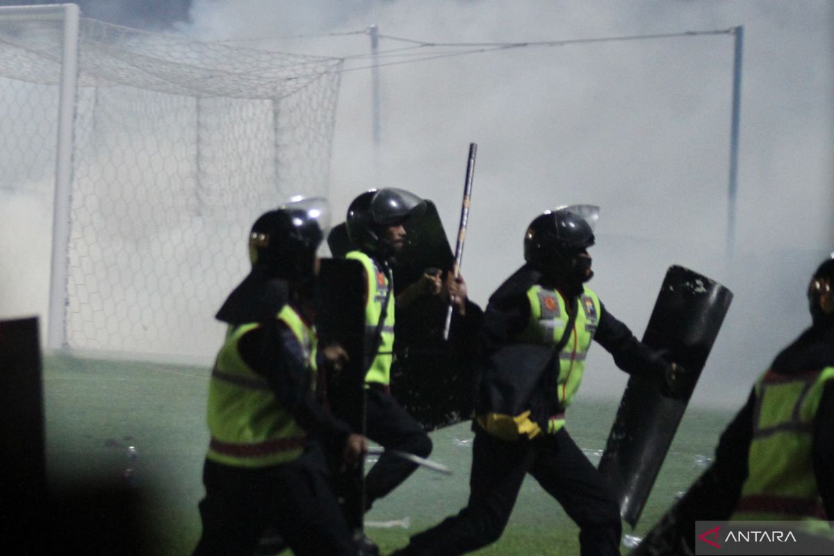 Cegah tragedi seperti di Stadion Kanjuruhan, Polri buat Perpol pengamanan kompetisi olahraga Indonesia