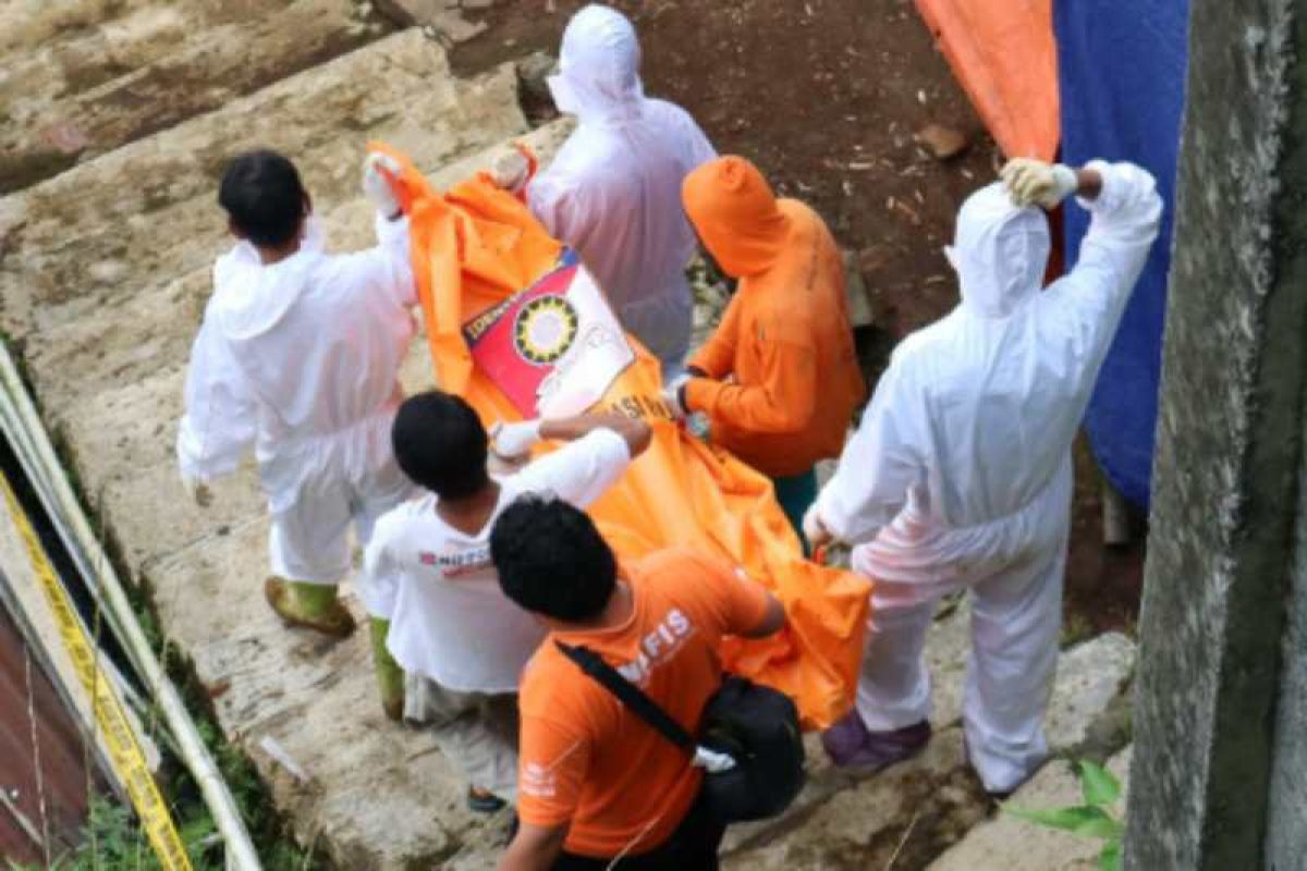 Warga Gemawang ditemukan tewas terpendam di Desa Campurejo Temanggung