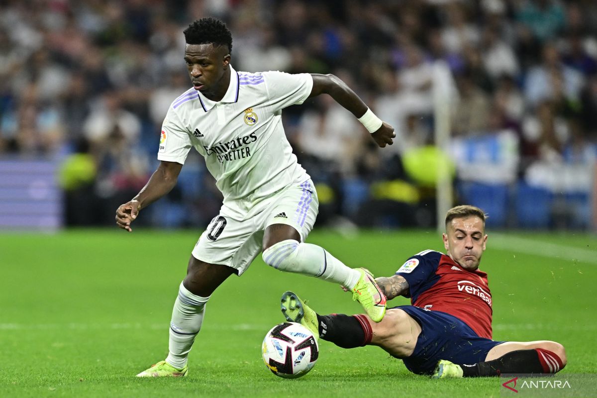 Liga Spanyol - Real Madrid ditahan imbang Osasuna 1-1, Karim Benzema gagal penalti