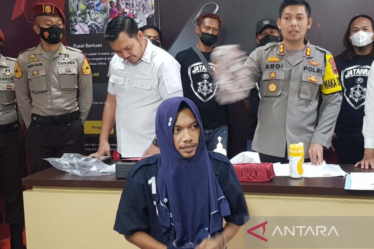 Polisi ringkus pria pencuri mengenakan daster di Semarang