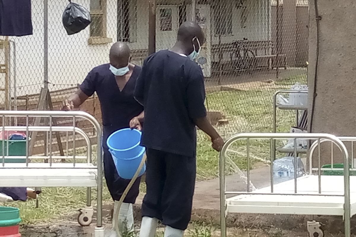 65 tenaga kesehatan Uganda dikarantina terkait Ebola