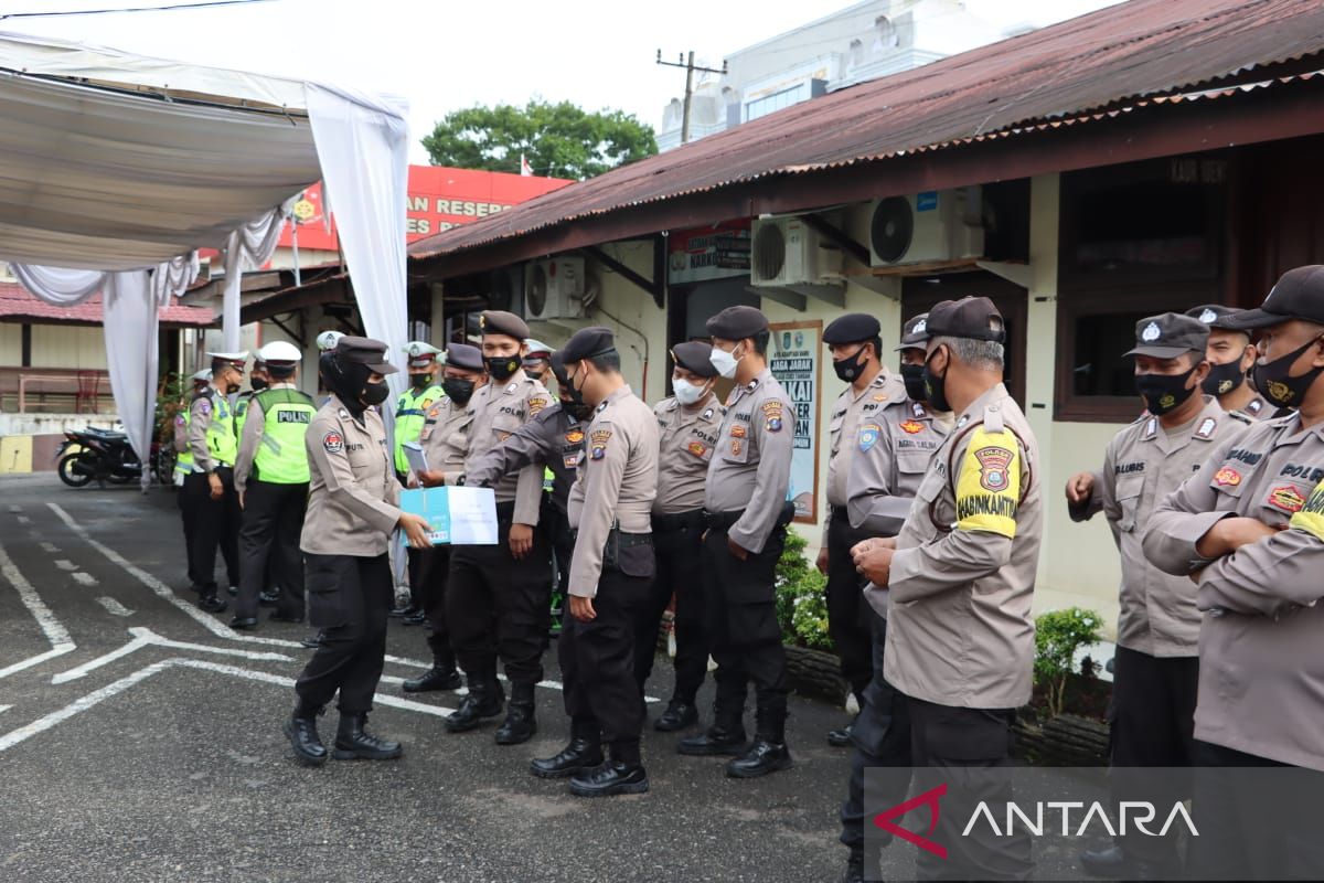 Polres Padang Sidempuan galang dana untuk bantu warga Taput