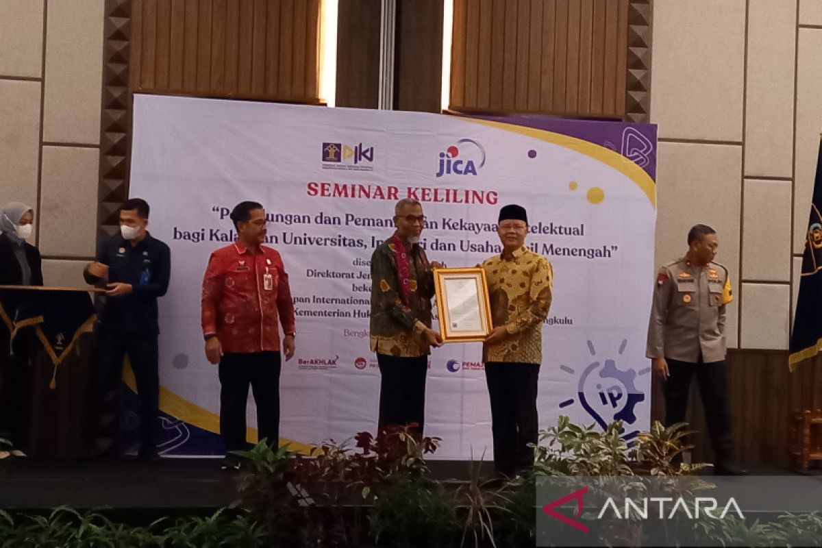 DJKI serahkan 20 sertifikat kekayaan intelektual di Bengkulu