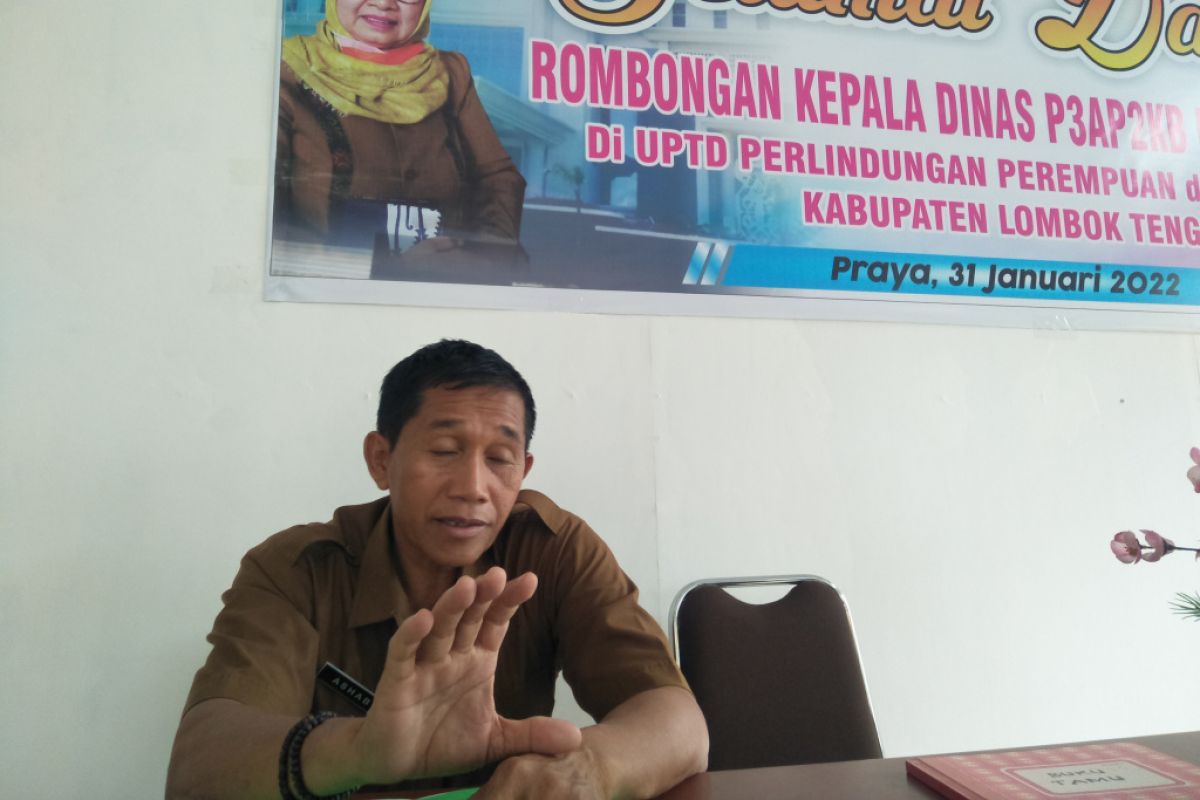 Pemkab Lombok Tengah mengupayakan pencegahan pernikahan anak