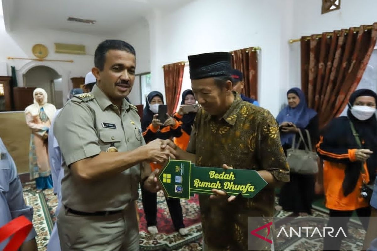 Pemkot Jaktim bedah 187 rumah warga kurang mampu pada 2022