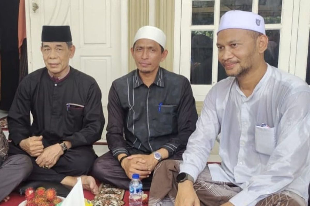 Bupati Aceh Selatan melayat ke rumah duka almarhum Abu Tumin