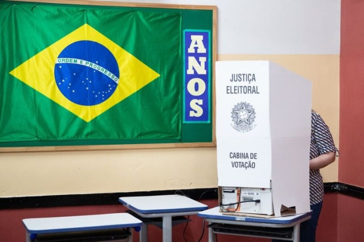 Lula dan Bolsonaro bakal berhadapan di putaran kedua Pilpres Brasil pada 30 Oktober