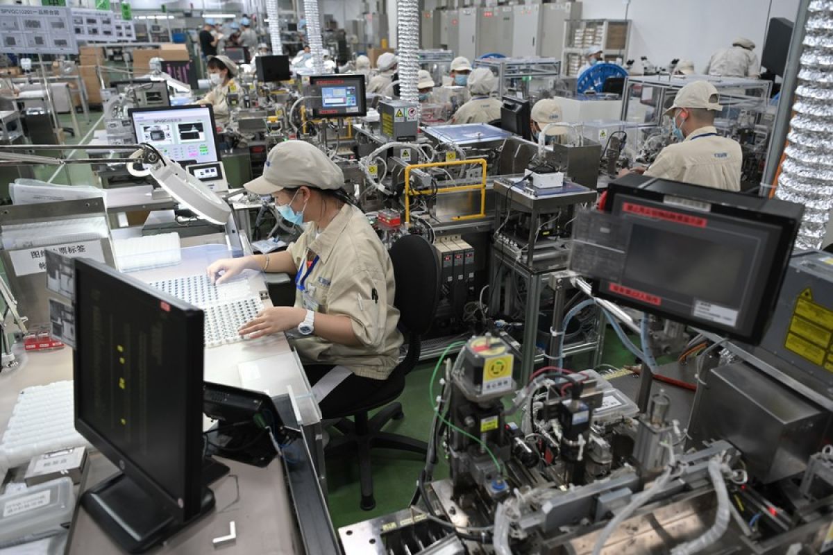 Sektor manufaktur informasi elektronik China catat peningkatan stabil