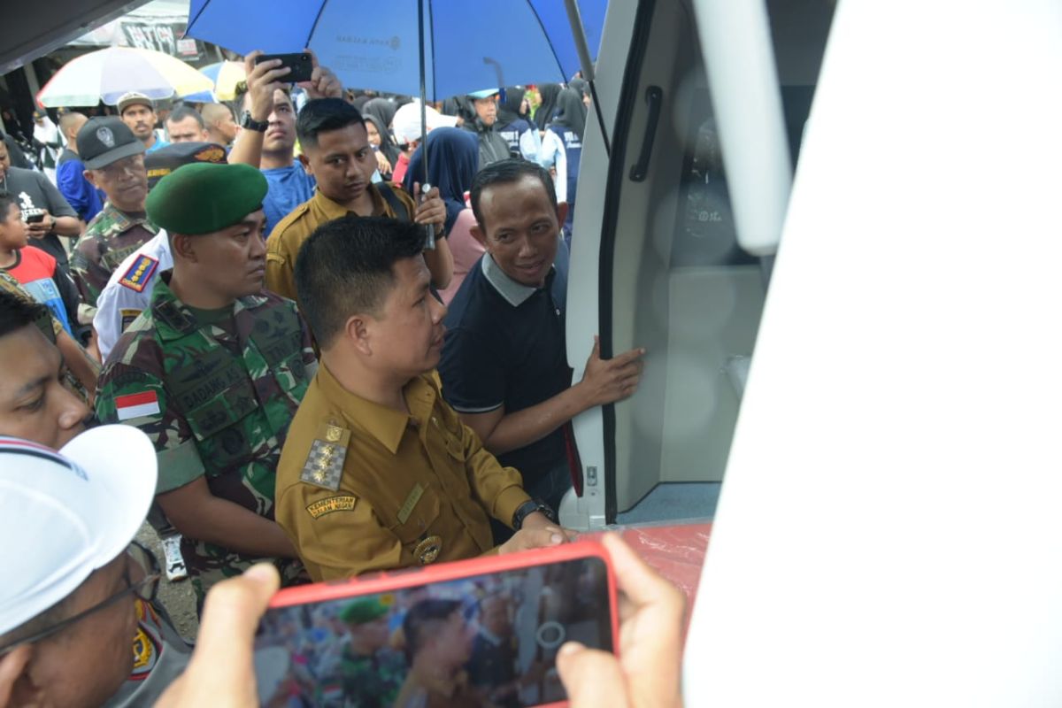 Satono tingkatkan layanan puskesmas dengan berikan ambulans