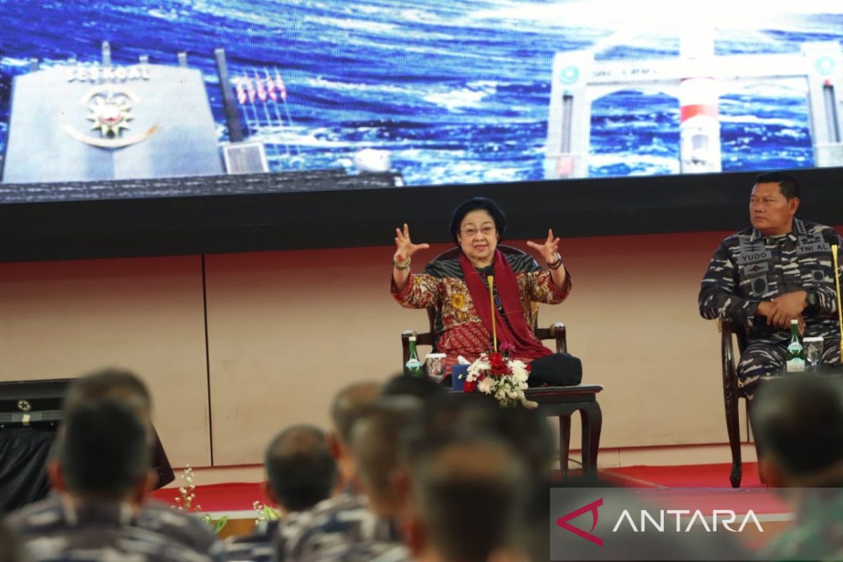 Megawati minta prajurit TNI AL pegang teguh Pancasila