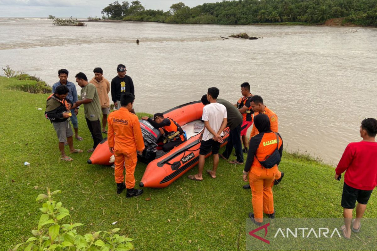 Basarnas Bengkulu turunkan tim guna cari korban hilang di sungai