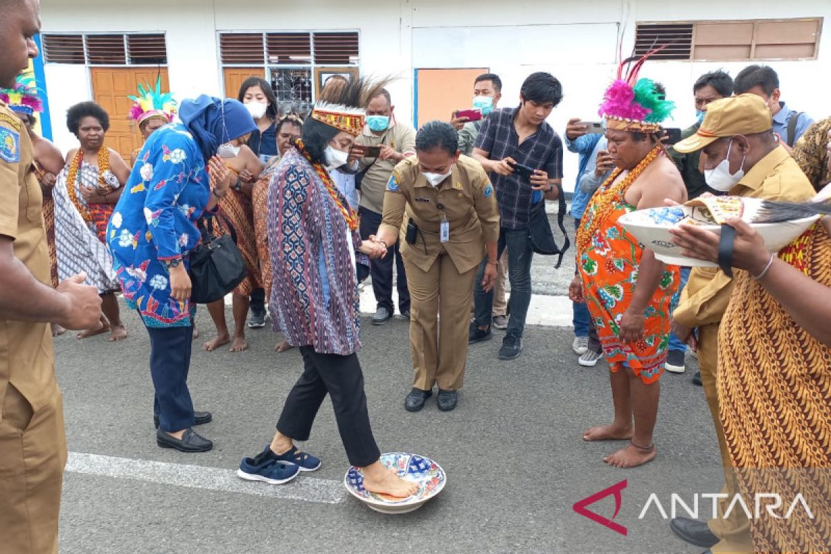 Menteri PPPA kunjungi Pulau Mansinam Manokwari