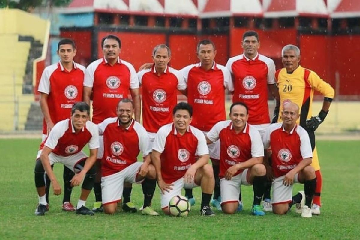 Legenda Semen Padang FC Anton Syofnevil: Sepakbola Adalah Dunia Saya