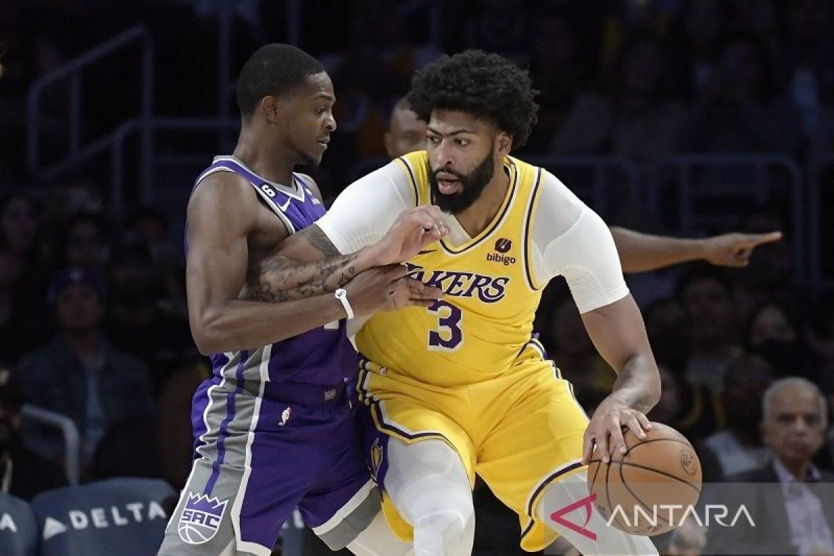 Hasil pramusim NBA: Sacramento Kings lumat Lakers 105-75