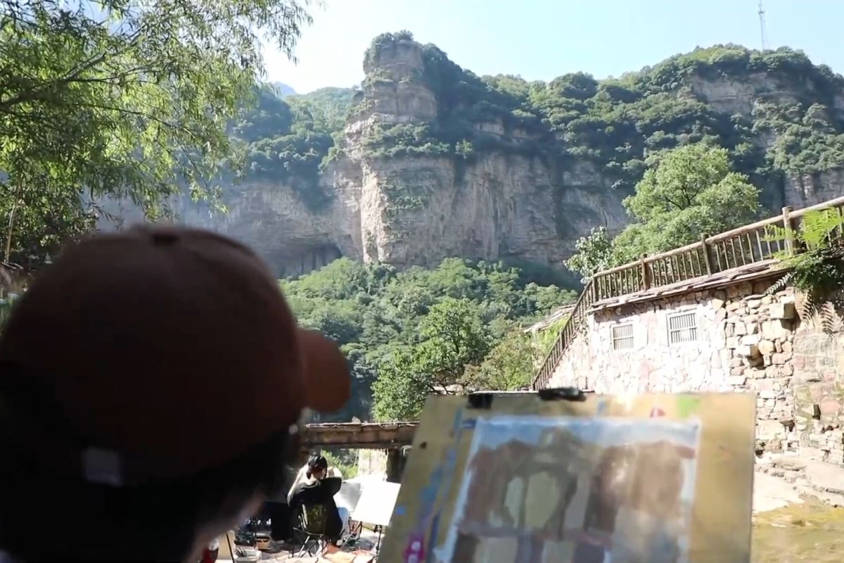 Kota terpencil di China tengah jadi destinasi populer para seniman