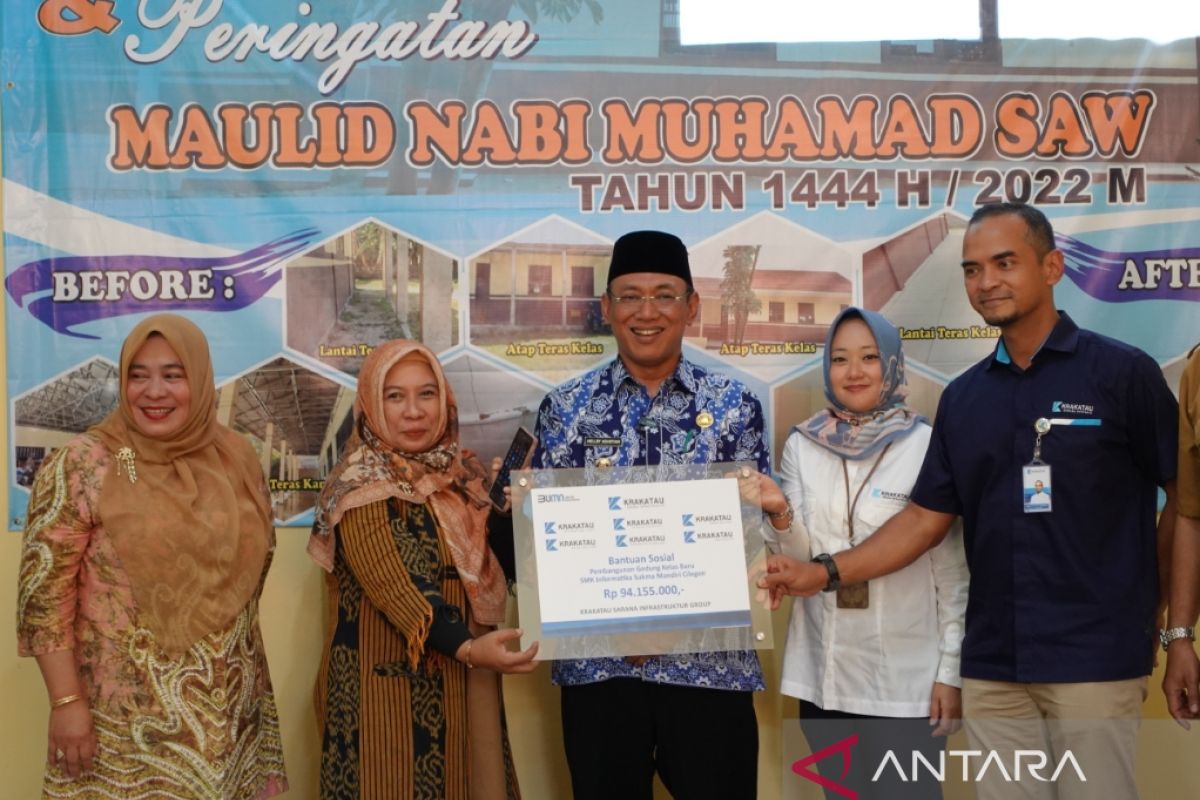 PT Krakatau Sarana Infrastruktur Group Bantu Pengembangan dan Renovasi Ruang Kelas SMK Informatika Sukma Mandiri Kota Cilegon