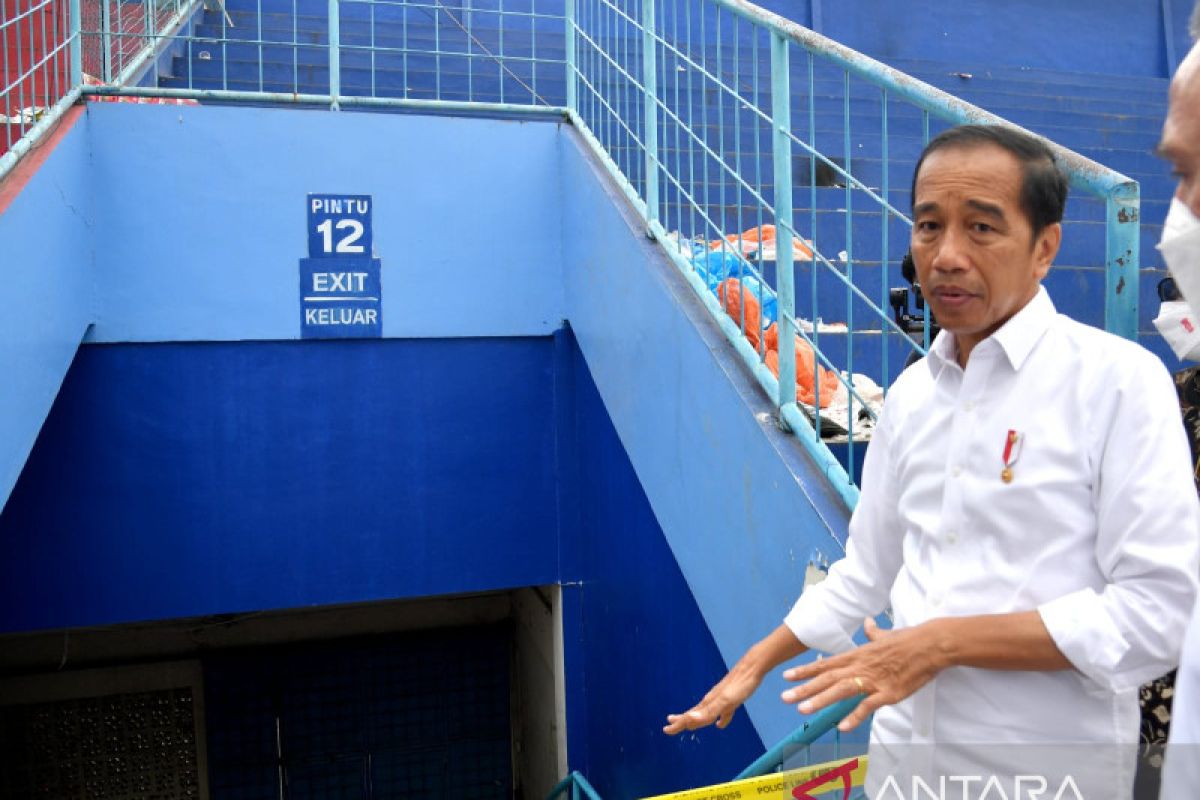 Presiden Jokowi perintahkan seluruh stadion bola diaudit