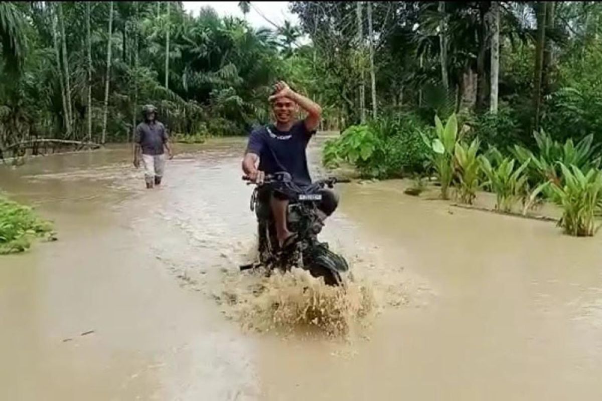 Belasan desa di Aceh Utara dilanda banjir