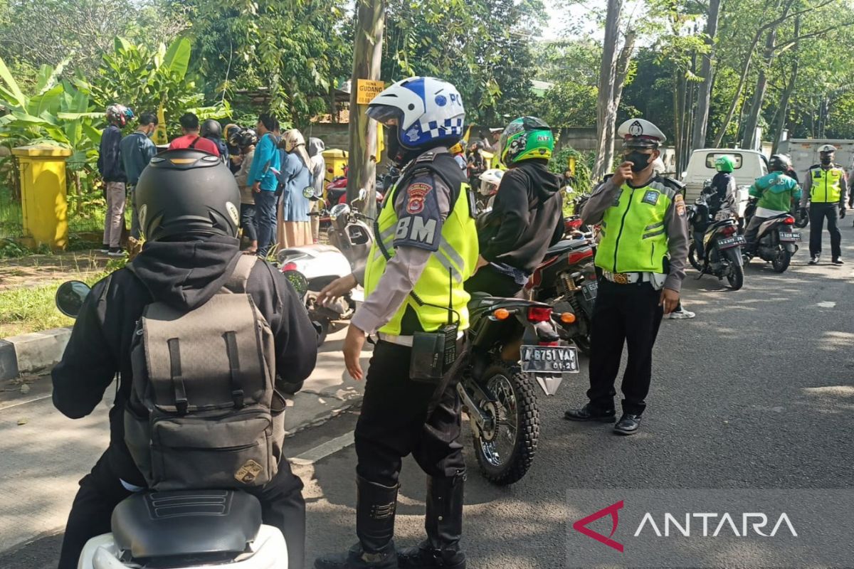 Ratusan pengendara terjaring operasi zebra di Tangerang