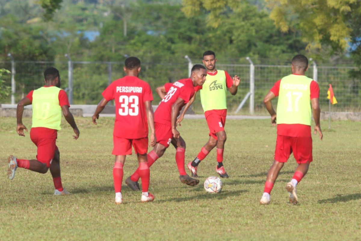 Faktor mental buat Persipura Jayapura tahan imbang Kalteng Putra