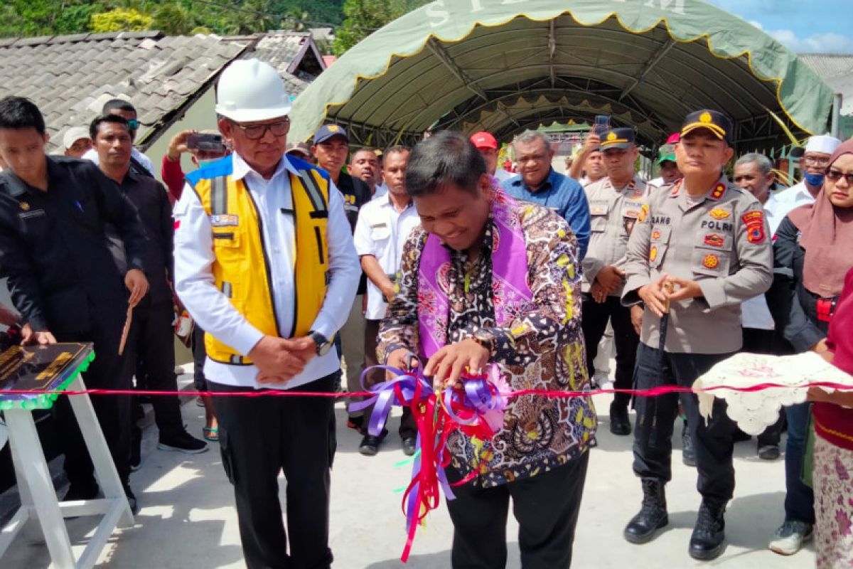 Bupati Malra Resmikan Jembatan dan Singgung Rencana Pembangunan RS Pratama Kei Besar