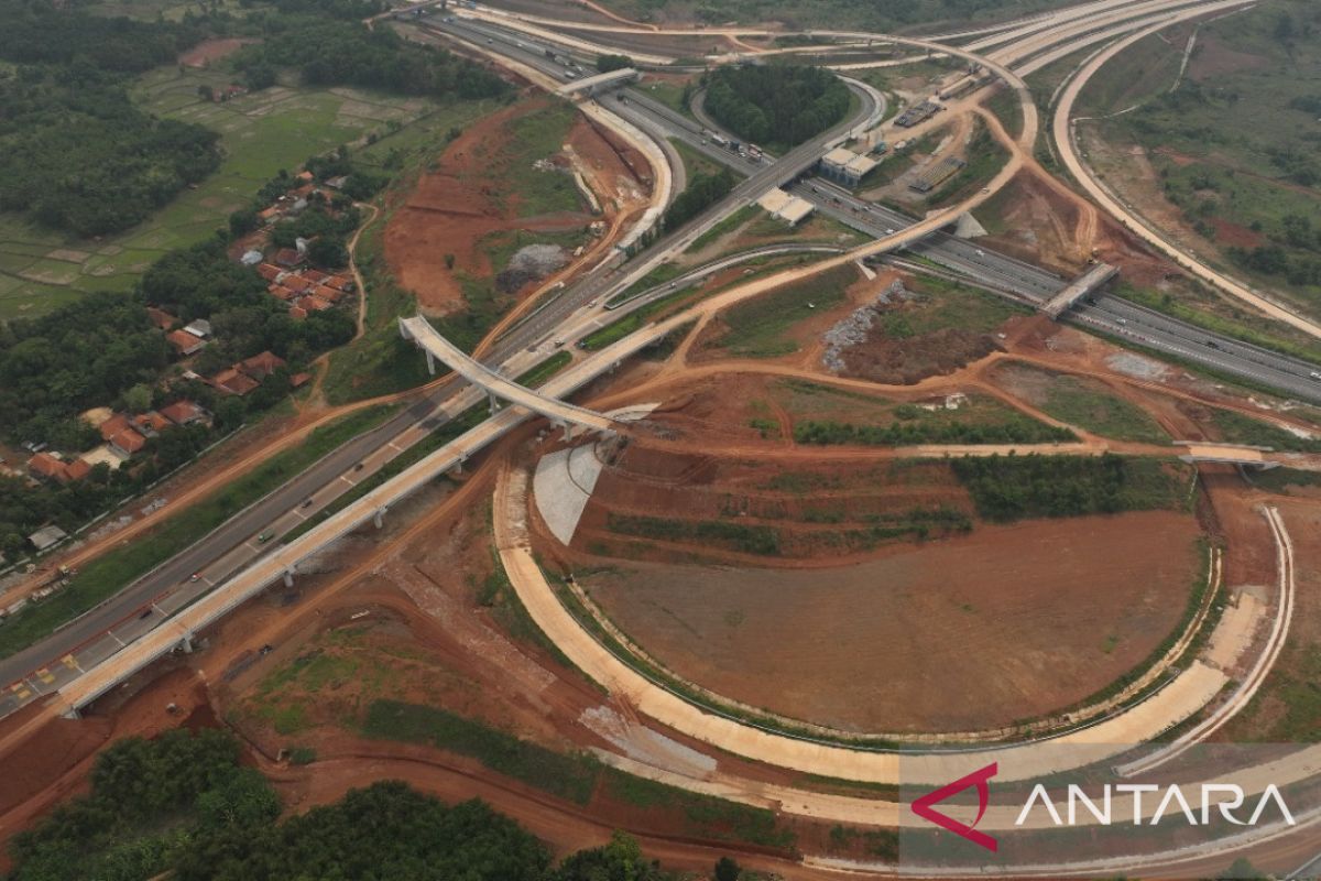 Progres proyek Jalan Tol Japek II Selatan Paket 3 Sukabungah-Sadang capai 69,11 persen