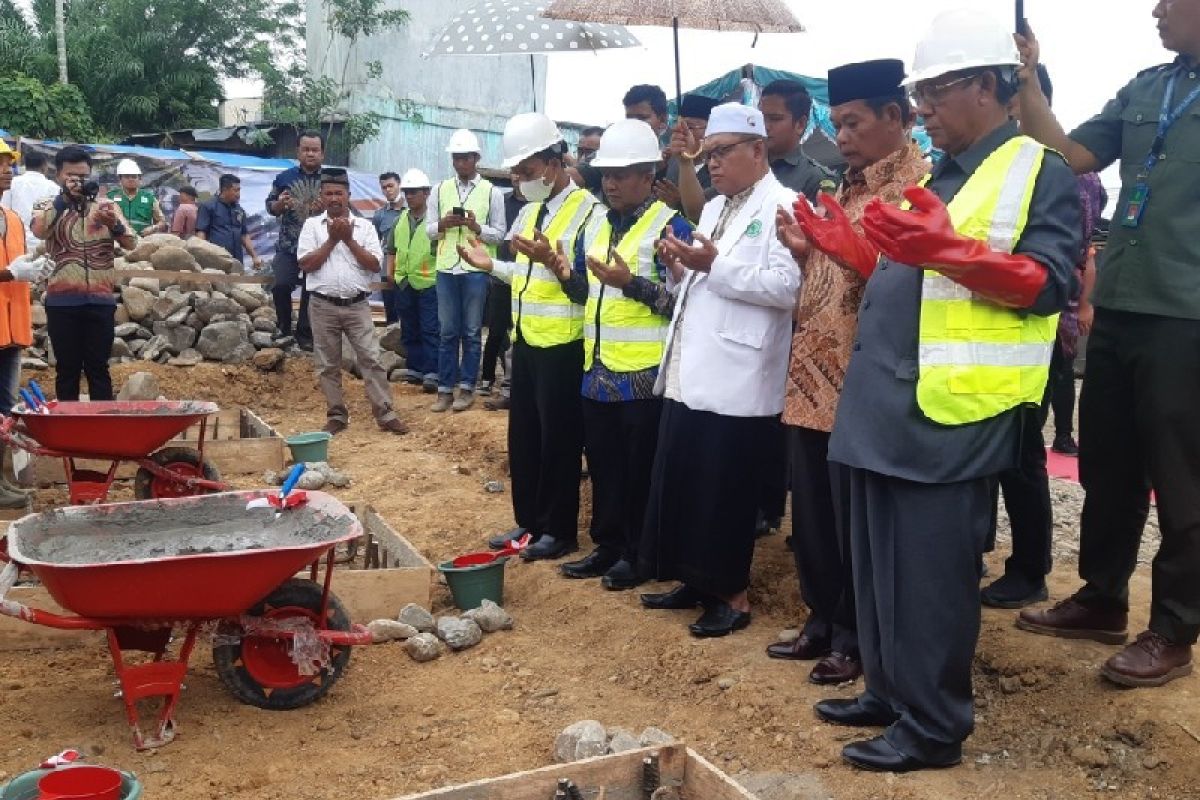 PN Sibuhuan gelar peletakan batu pertama pembangunan kantor baru