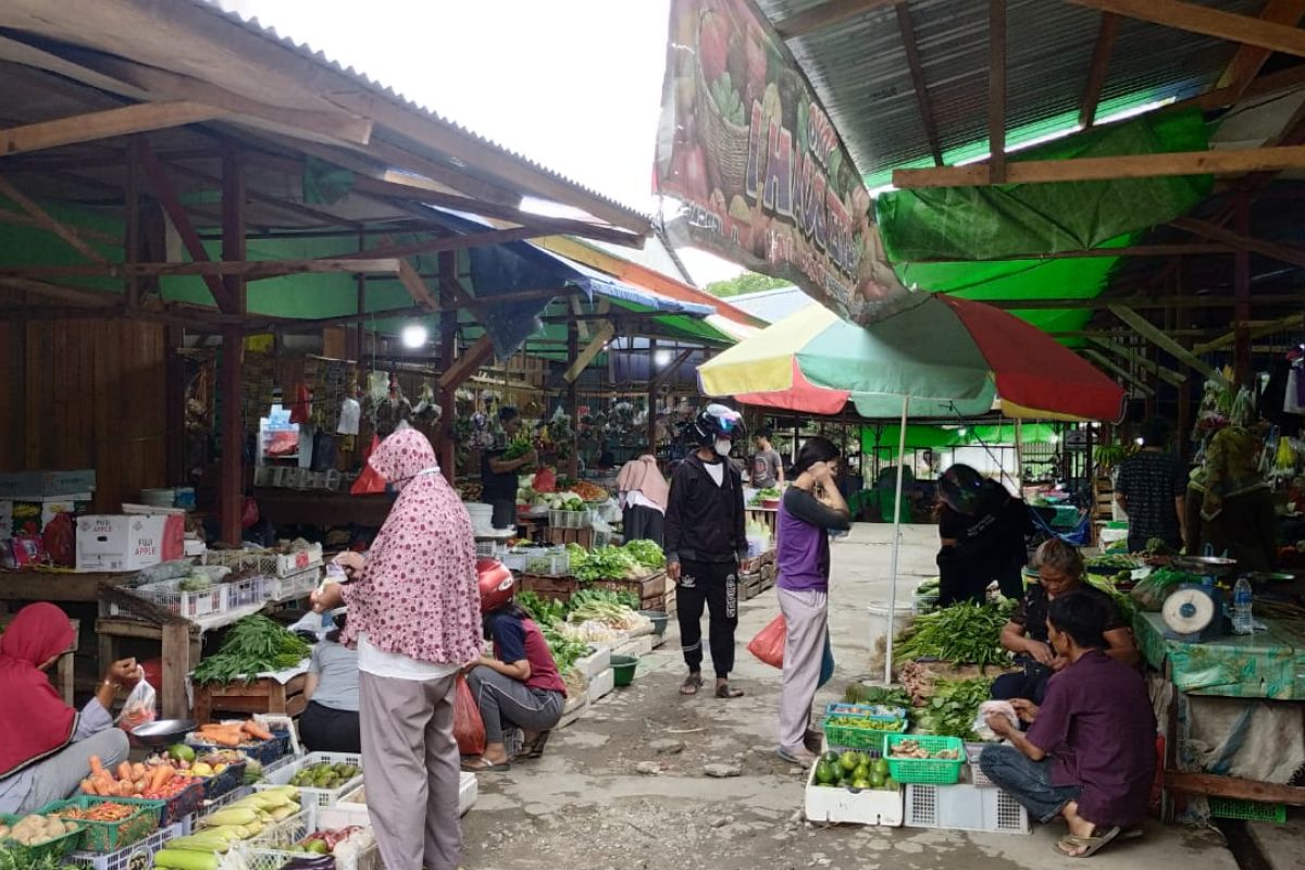 Disperindang terus pantau stok dan harga pangan di Bengkayang