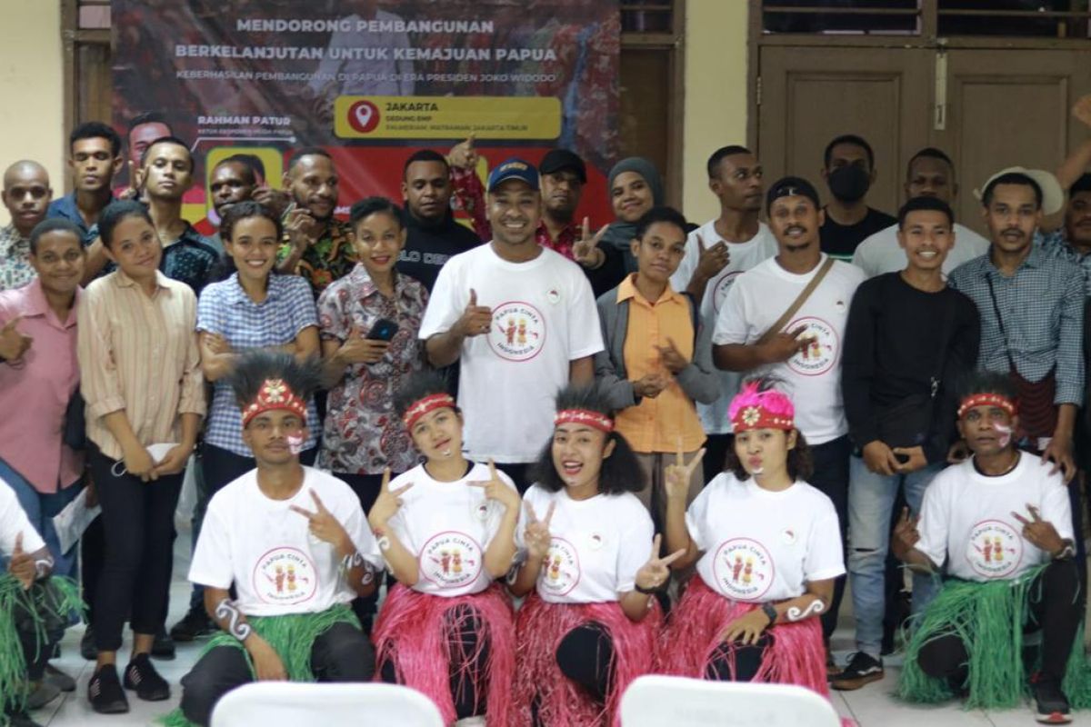 Anak muda Papua nilai Jokowi bangun Papua hingga ke pedalaman