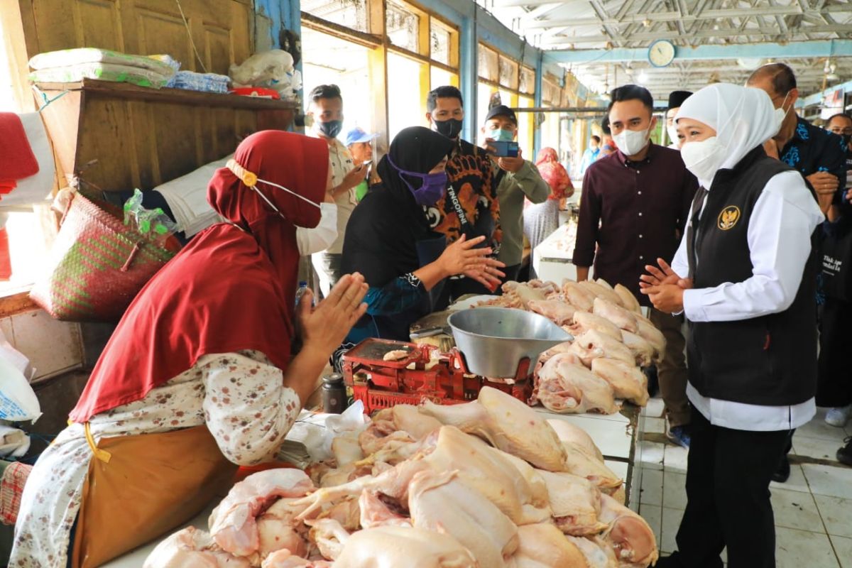 Gubernur Jatim pantau harga bahan pokok di Pasar Sayur Magetan