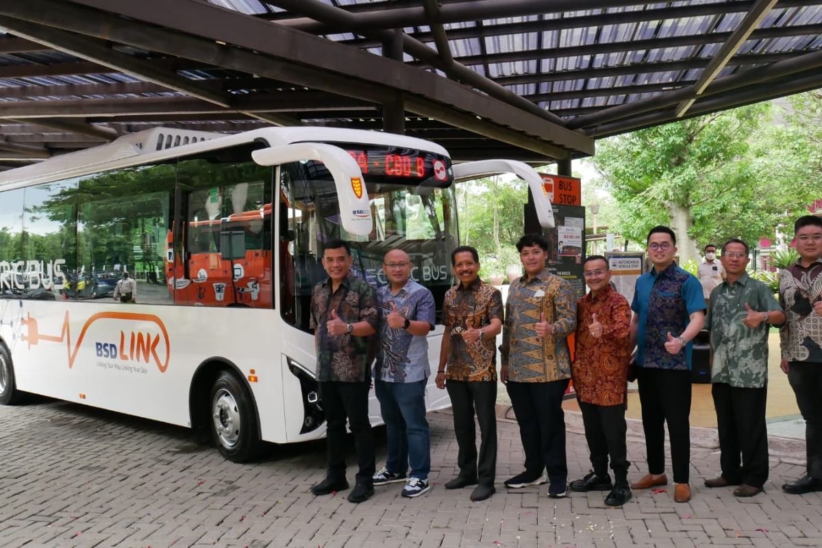 Sinar mas Land hadirkan electric bus minimalisir emisi karbon