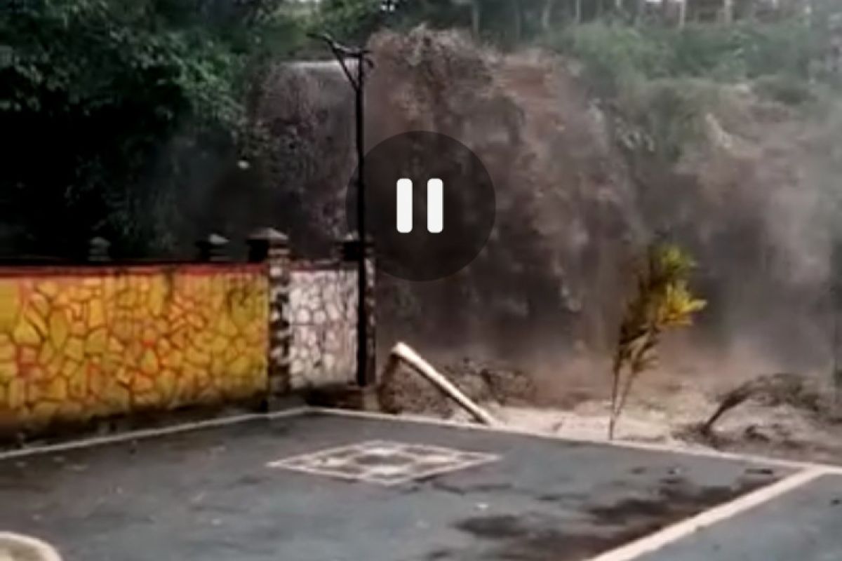 Objek Wisata Otak Kokok Joben Lombok Timur dihantam banjir (Video)