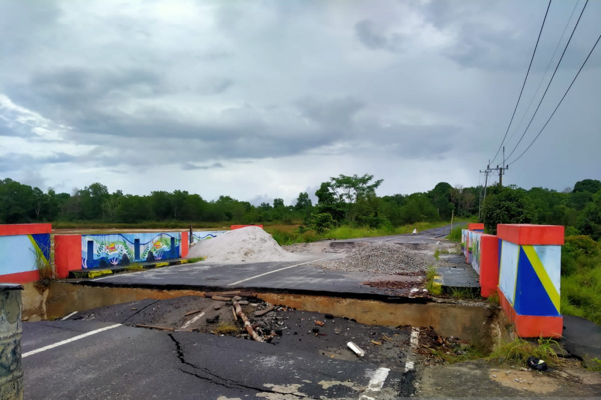 DPUPR Belitung segera perbaiki jembatan jalan Murai yang rusak parah