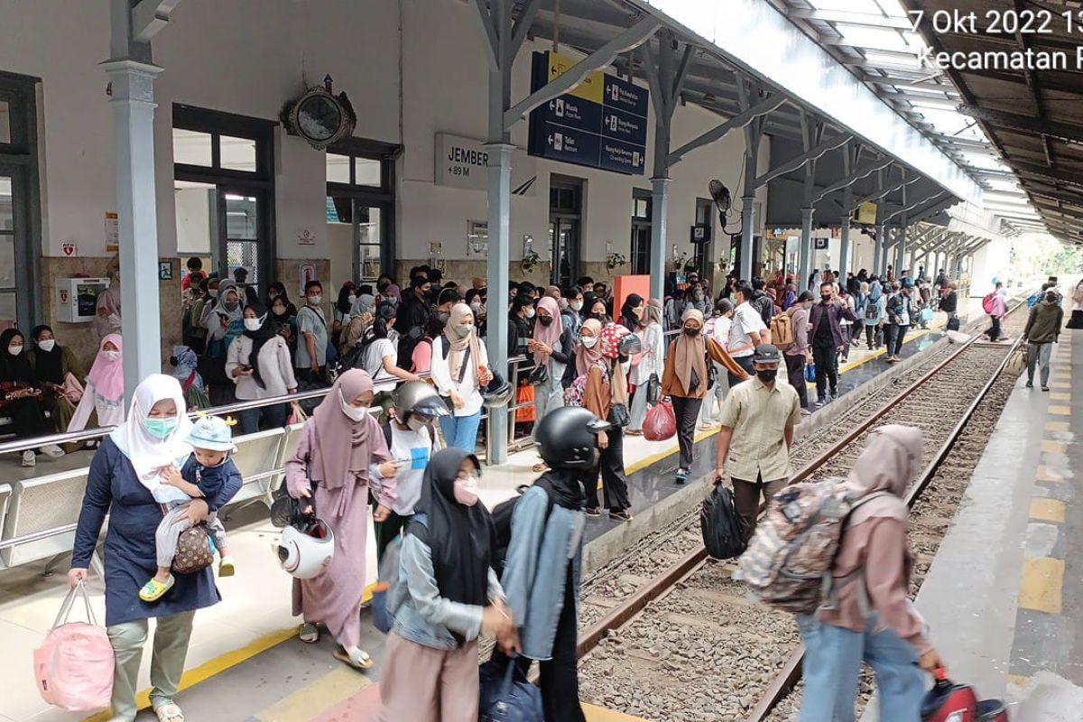 Okupansi penumpang KA di Jember meningkat saat libur Maulid Nabi SAW