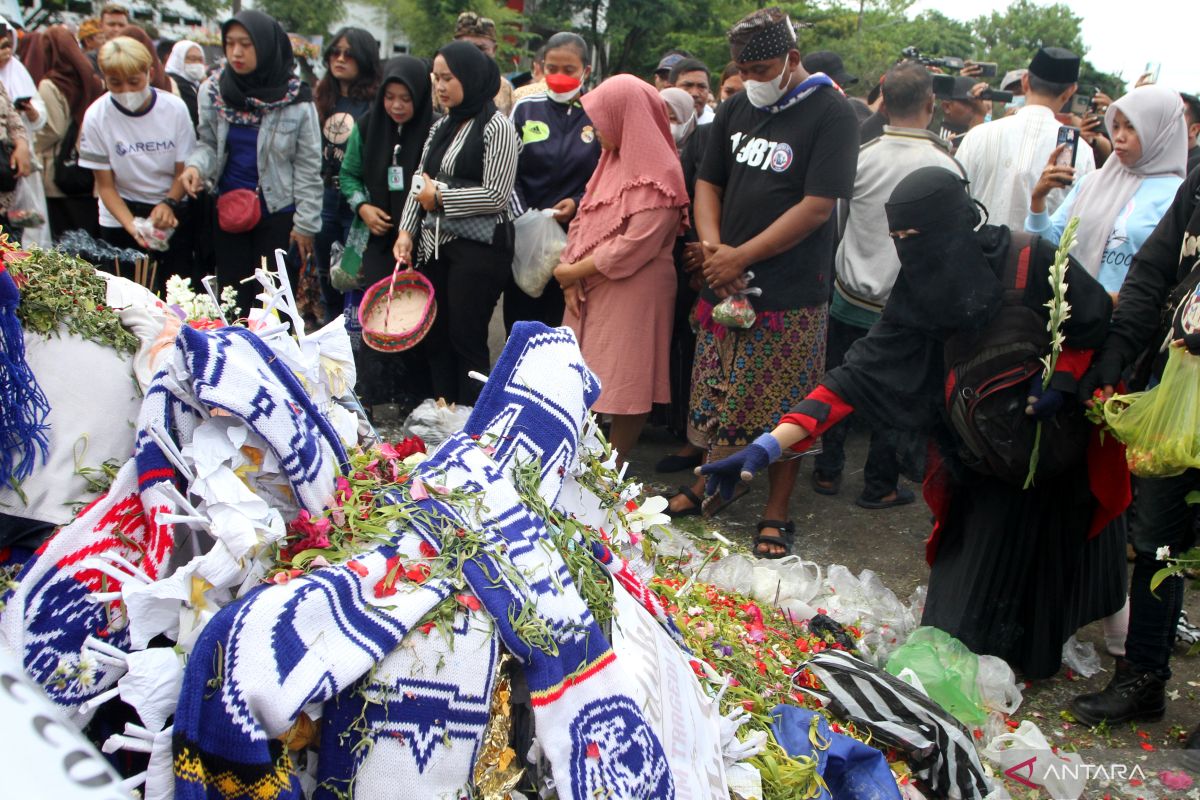 KPPPA: Korban anak meninggal di tragedi Kanjuruhan jadi 35