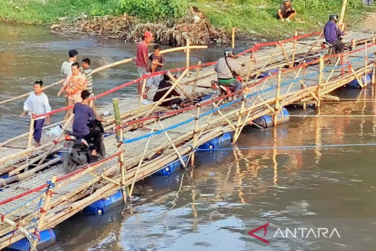 BPBD Surakarta tingkatkan pengawasan Jembatan Sesek karena hujan deras