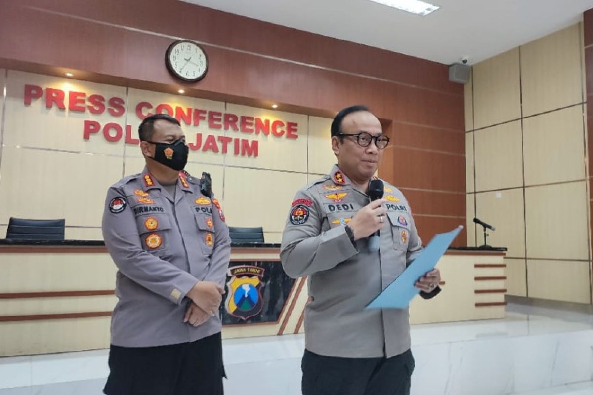 Polri bantah 40 tembakan gas air mata tragedi Kanjuruhan