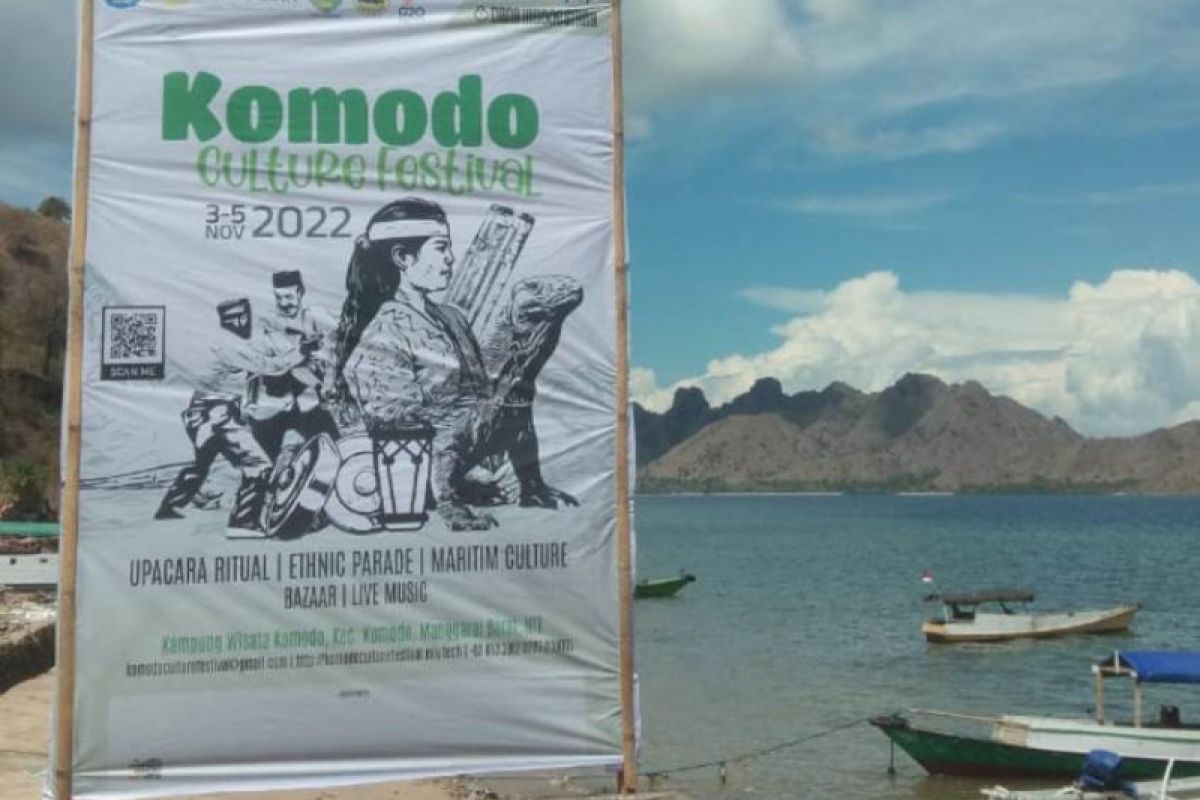 UI dampingi warga di Desa Komodo selenggarakan 'Komodo Culture Festival'