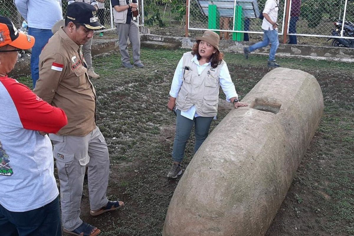 Batu Silindrik di Lembah Masurai bagian penilaian tim UNESCO untuk Geopark Merangin